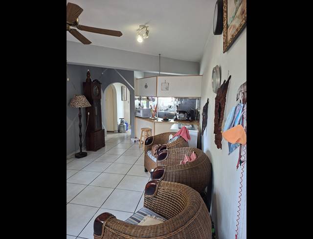 2 BEDROOM APARTMENT FOR SALE IN UVONGO